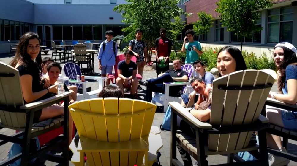 modern English School facilities in Toronto