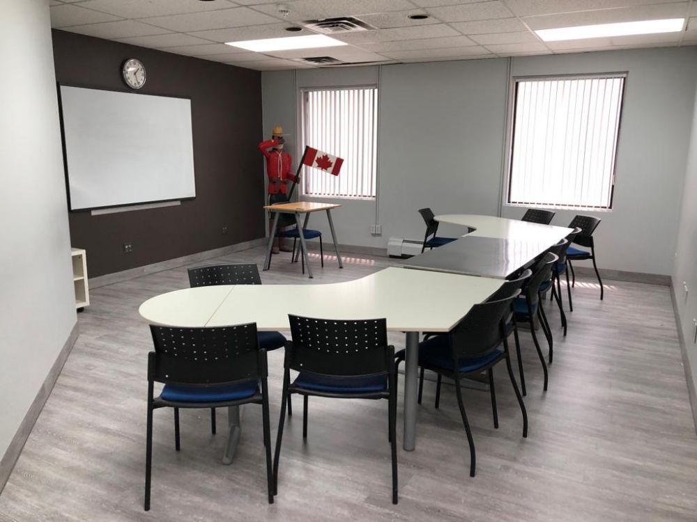 Access English Toronto - classroom